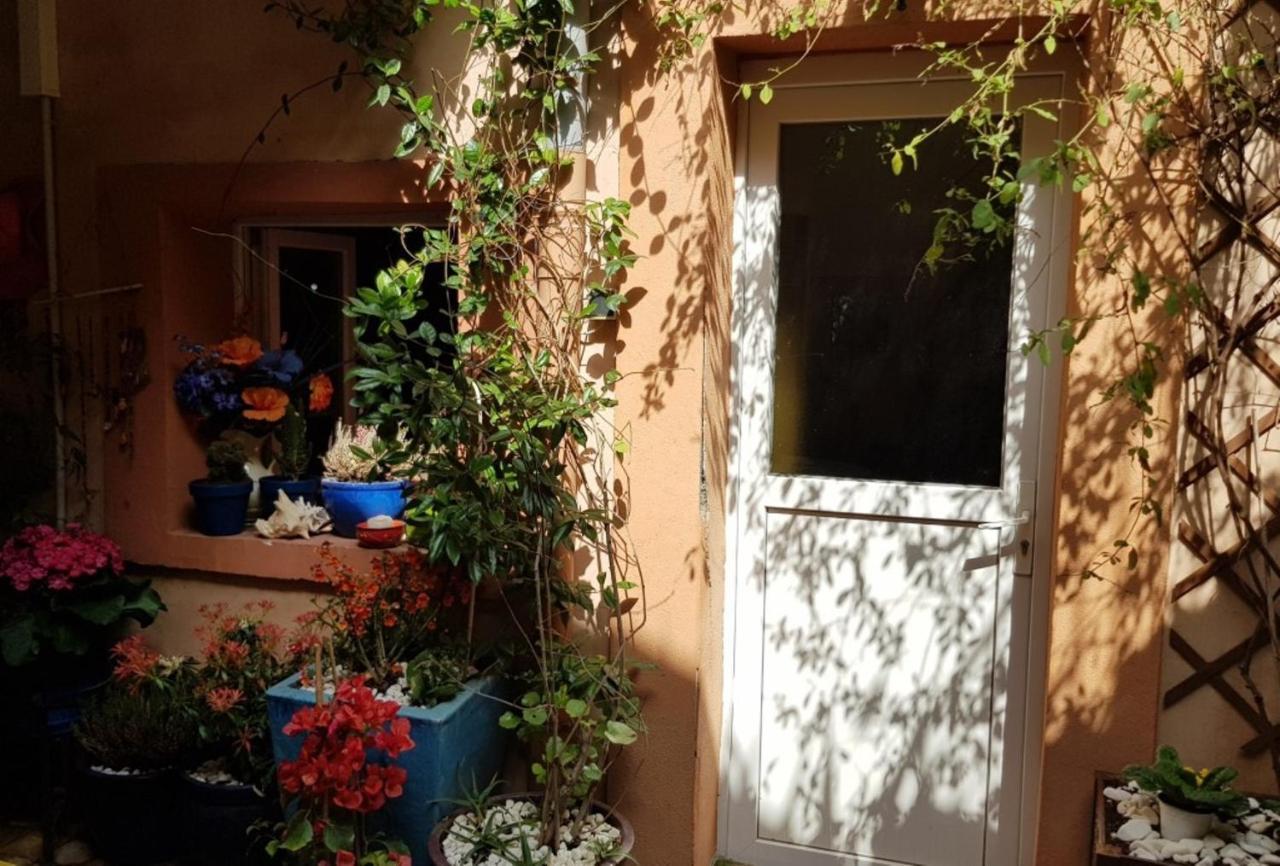 נים Petit Patio En Centre Ville מראה חיצוני תמונה